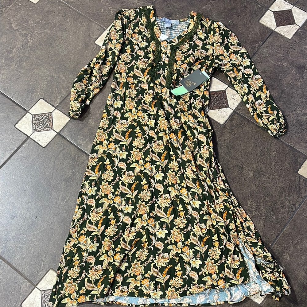 Lark & Ro Floral Midi Dress - Green and Cream